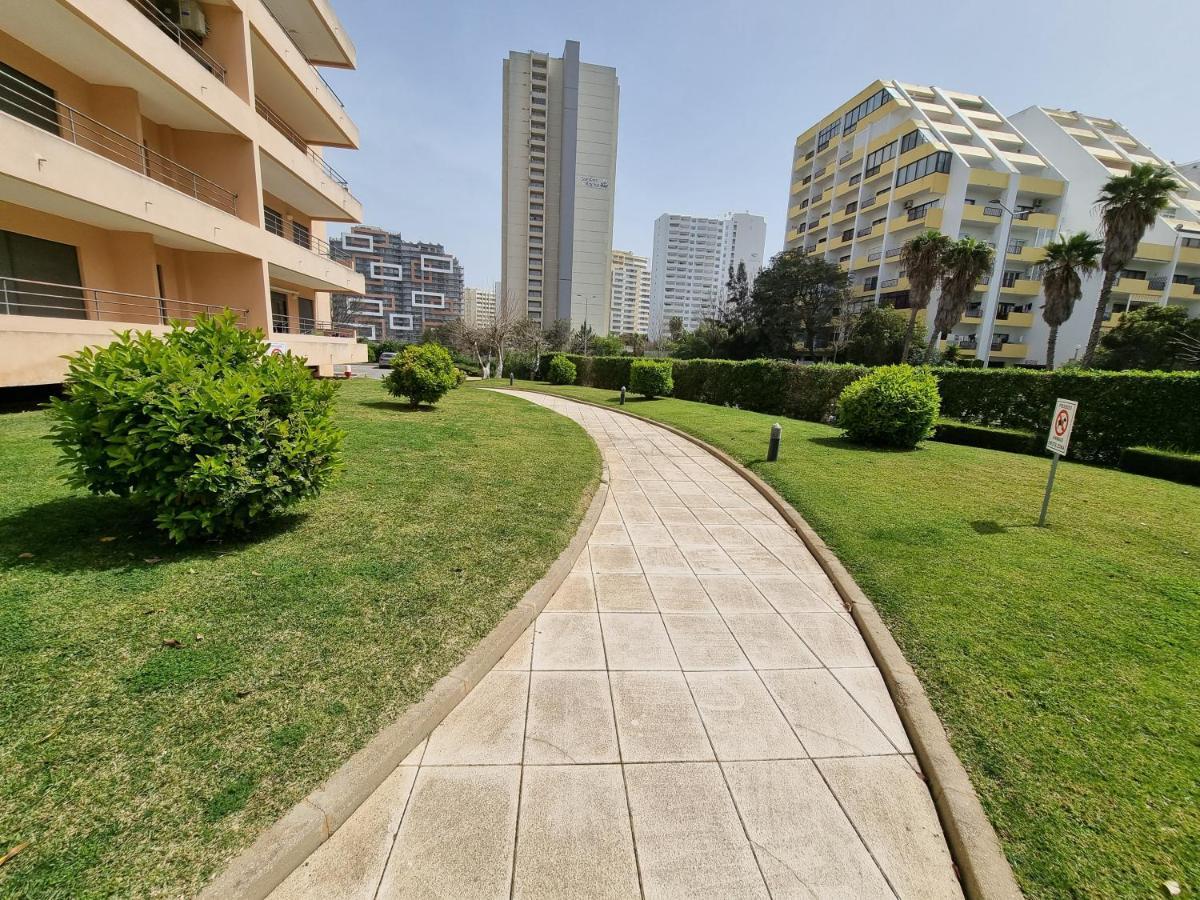 Apartamento Encantador Com Piscina Aquecida Portimao Exterior photo